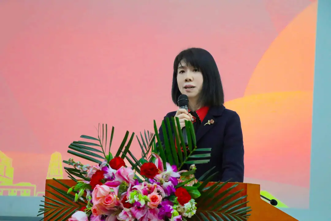 47伟德  任翔教授.jpg